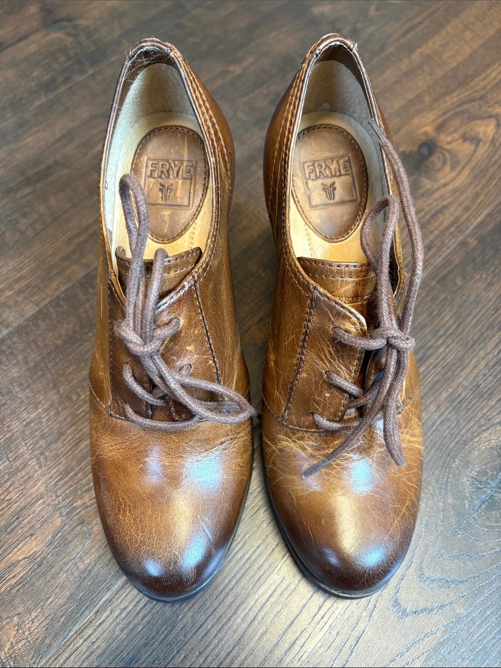 Frye Womens 6.5 Tan Brown Leather Lace-Up round toe, block heel Oxfords